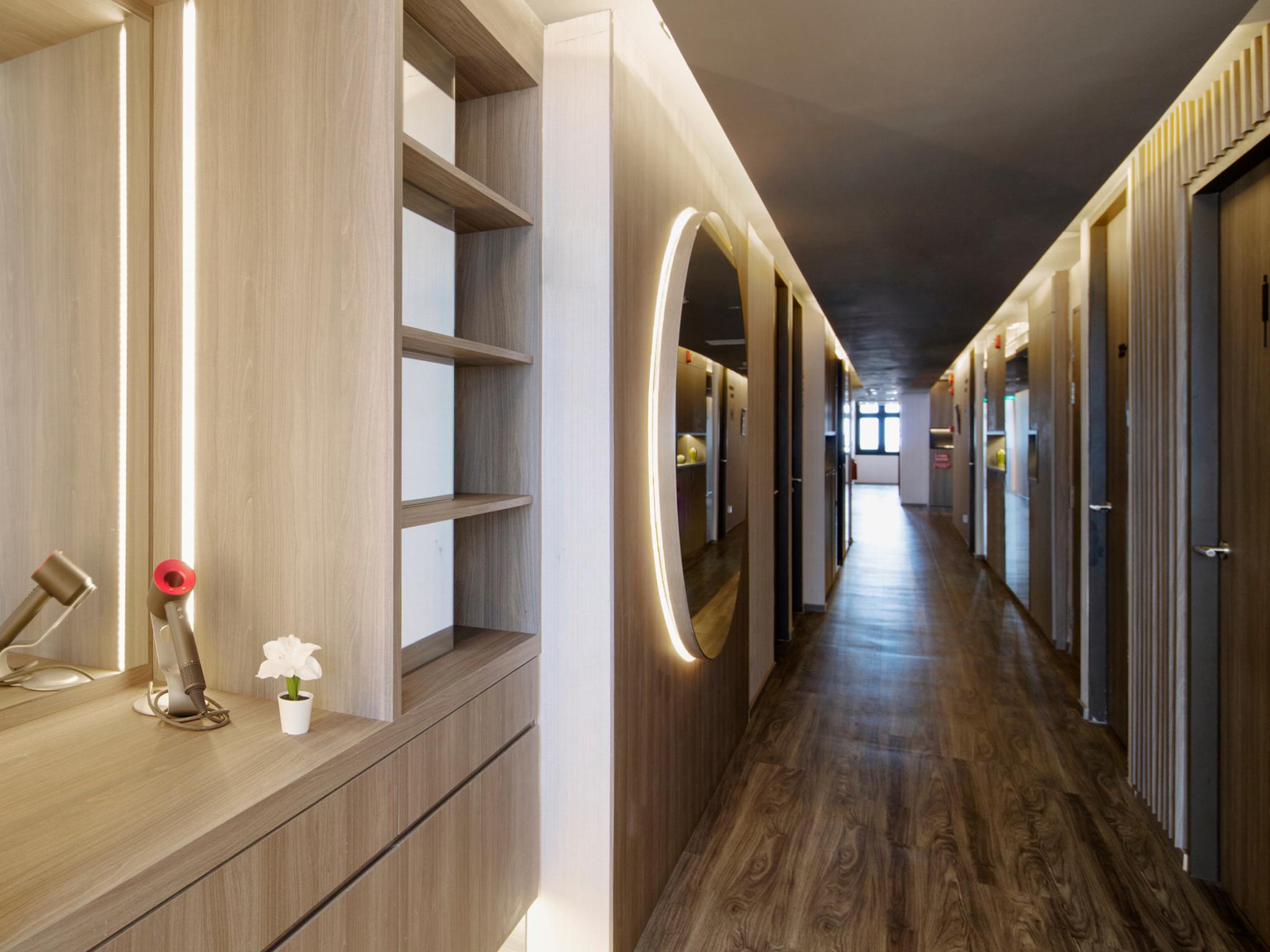 St Signature Tanjong Pagar, Dayuse, 8 Hours, 10am-6pm Khách sạn 3*